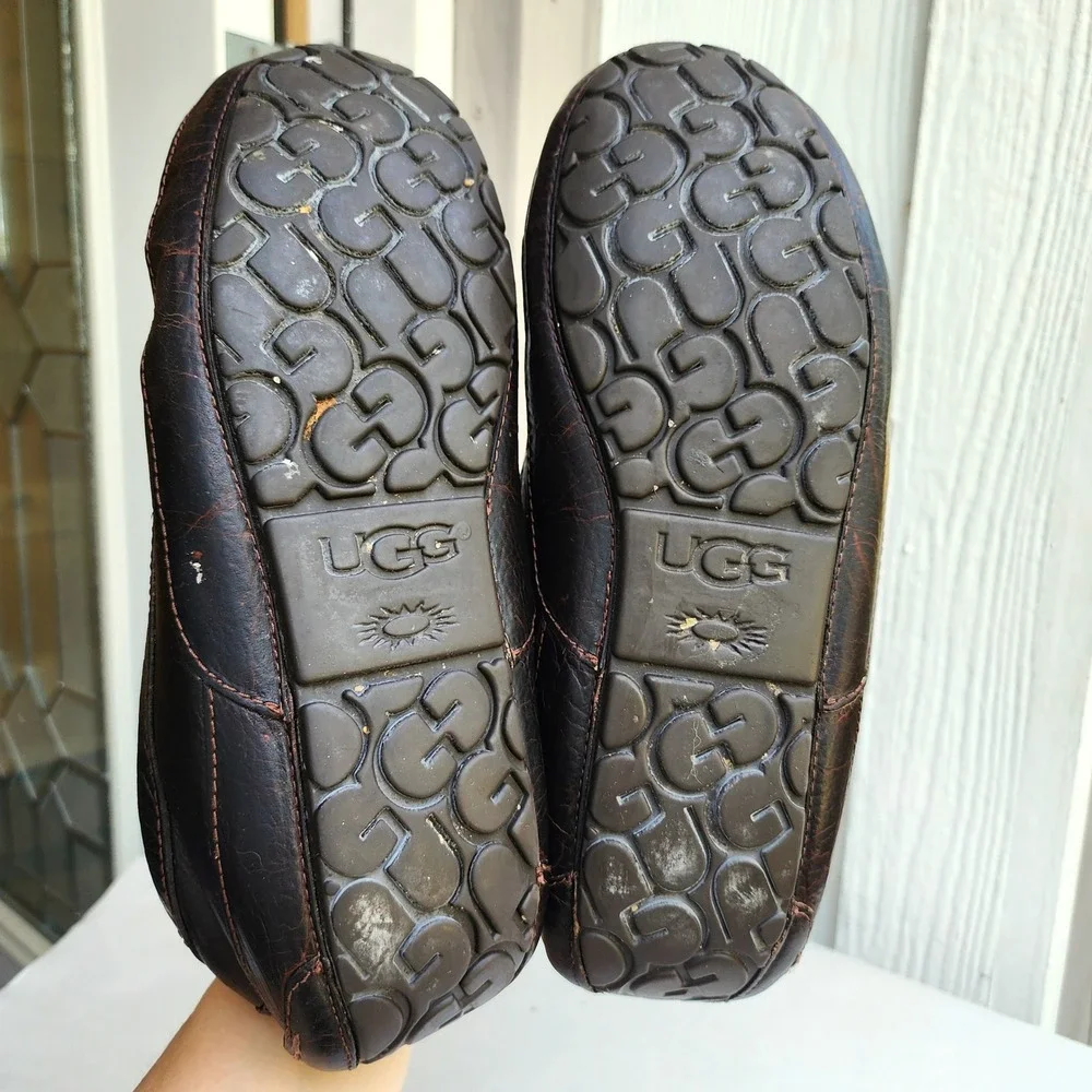 UGG Ascot Leather Slippers Plush Wool Sz 11 Loafers Brown Driving Cozy Warm Soft